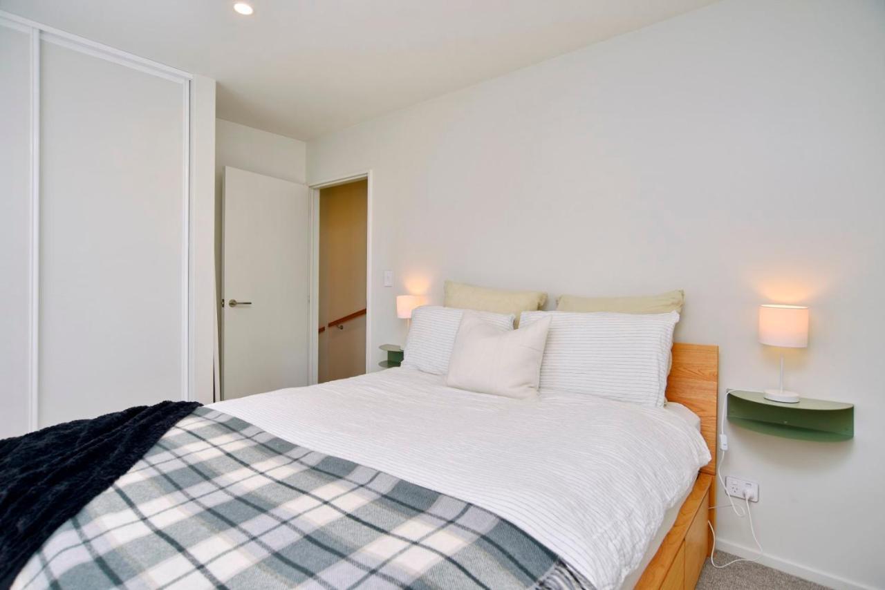 Dickens St - Christchurch Holiday Homes Eksteriør billede