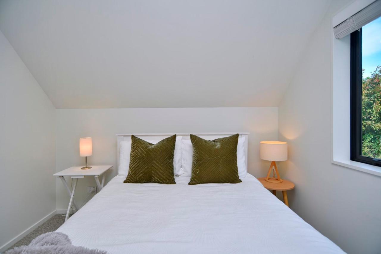 Dickens St - Christchurch Holiday Homes Eksteriør billede